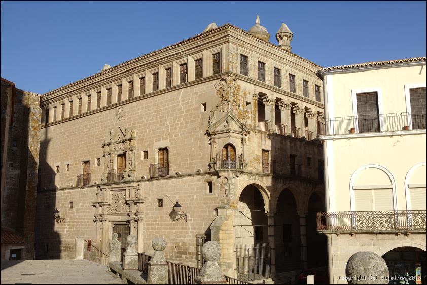 Palacio De San Carlos