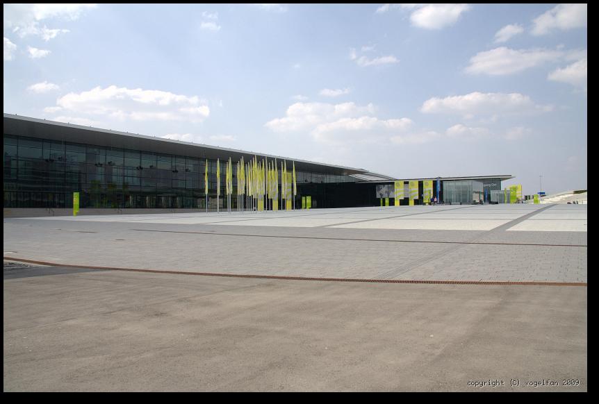 Neue Messe Eingang Ost